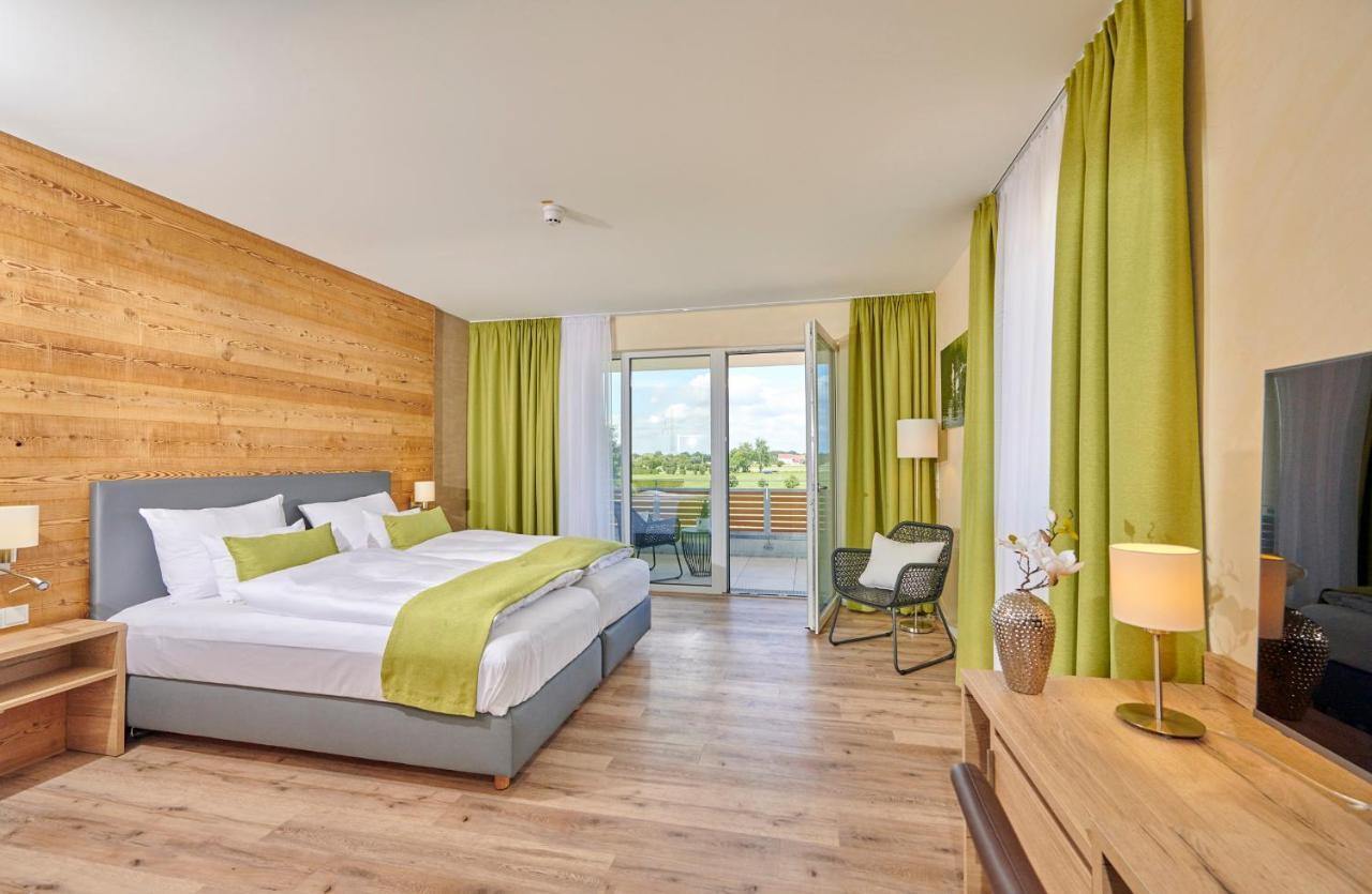 Bachhof Resort Hotel Kirchroth ภายนอก รูปภาพ