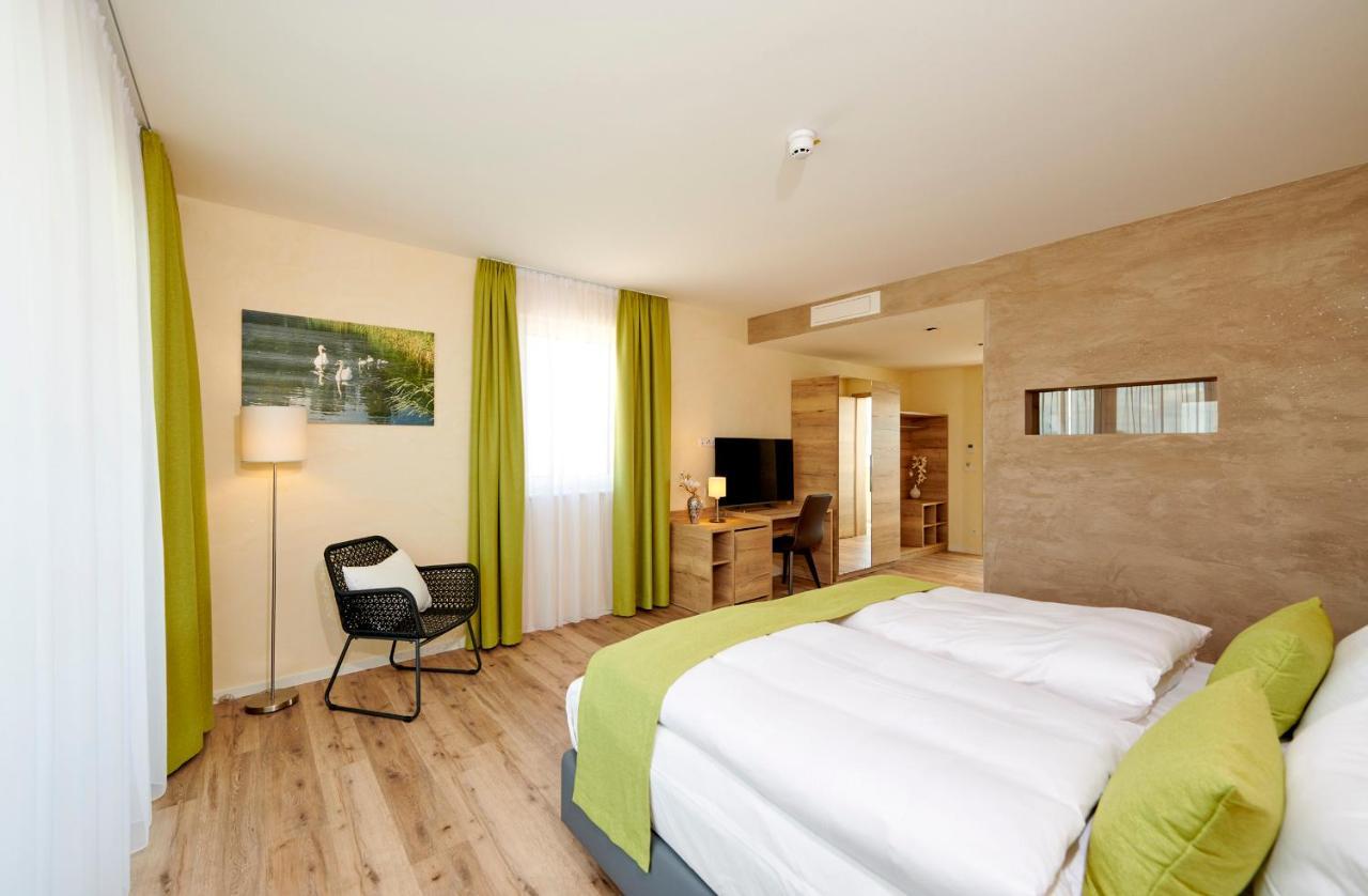 Bachhof Resort Hotel Kirchroth ภายนอก รูปภาพ