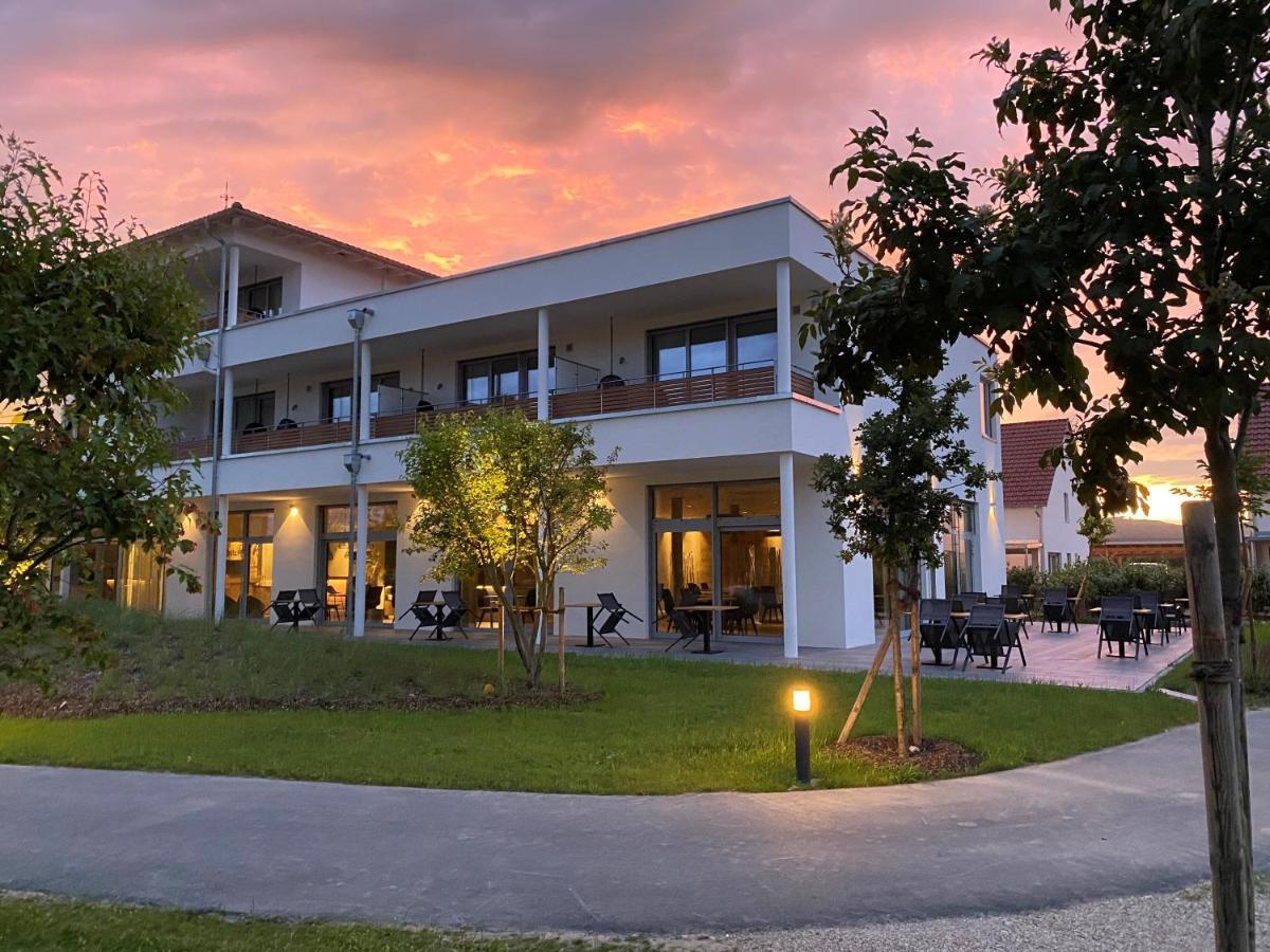 Bachhof Resort Hotel Kirchroth ภายนอก รูปภาพ